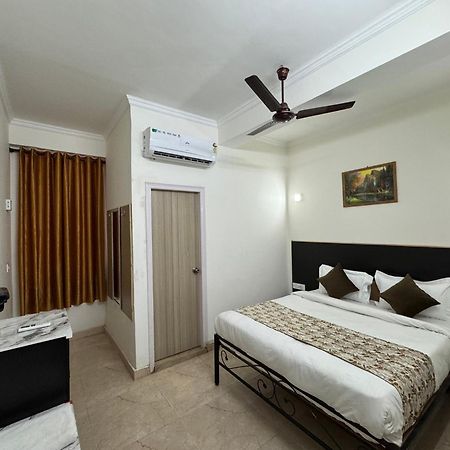 Airport Hotel Annexe New Delhi Exterior photo