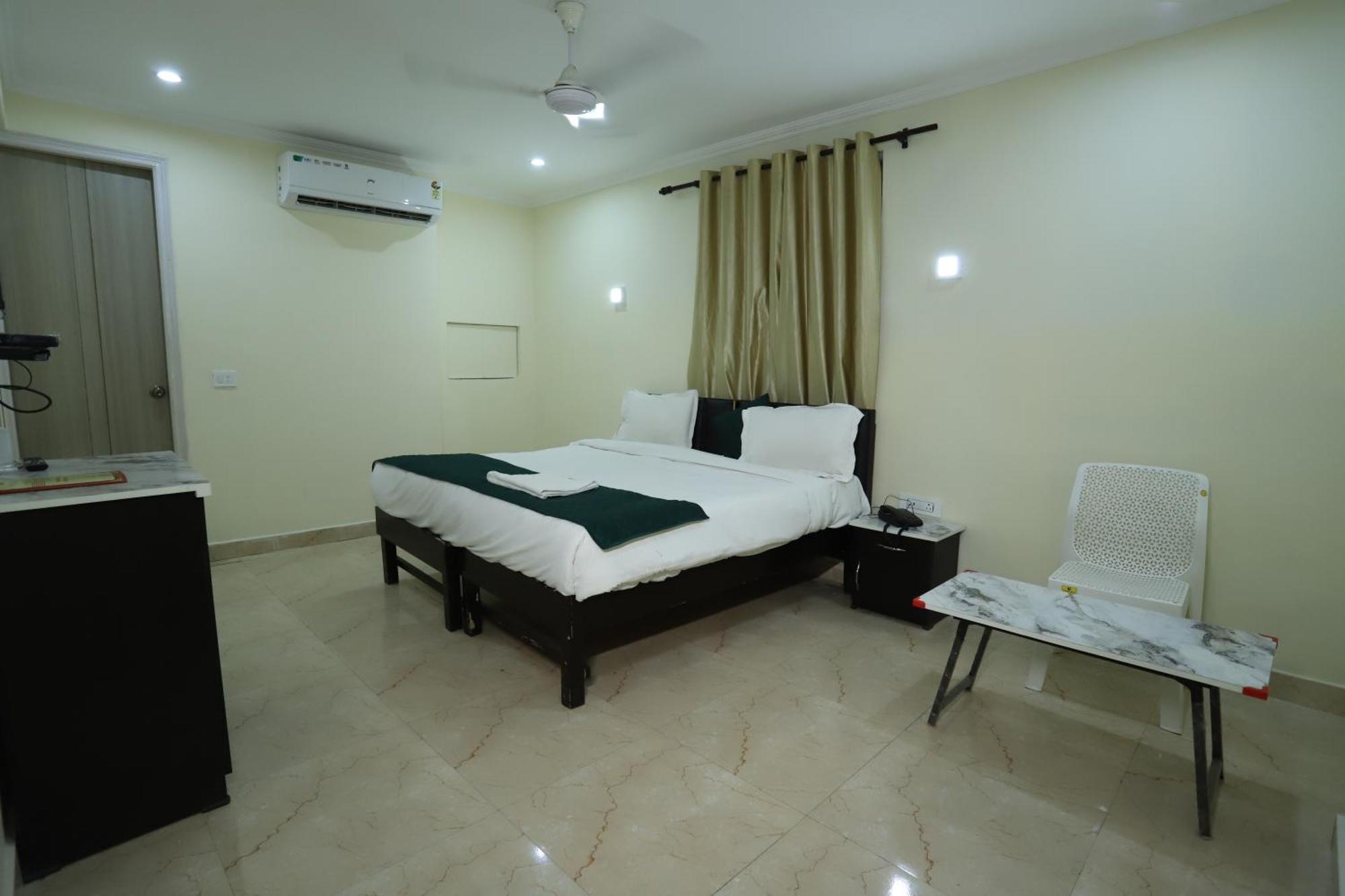 Airport Hotel Annexe New Delhi Exterior photo